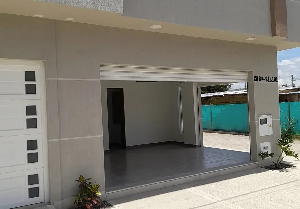 Local en Arriendo en Acuarelas Buga – Esquinero con Alta Visibilidad